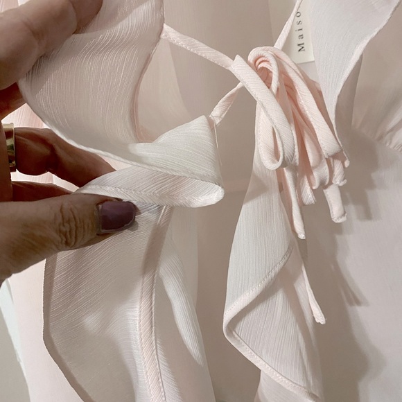 Tied Sheer Blouse. NWT - Picture 4 of 10